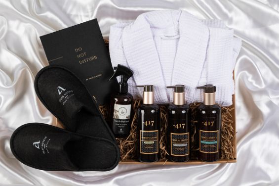 HOME_SWEET_HOTEL_7-565w